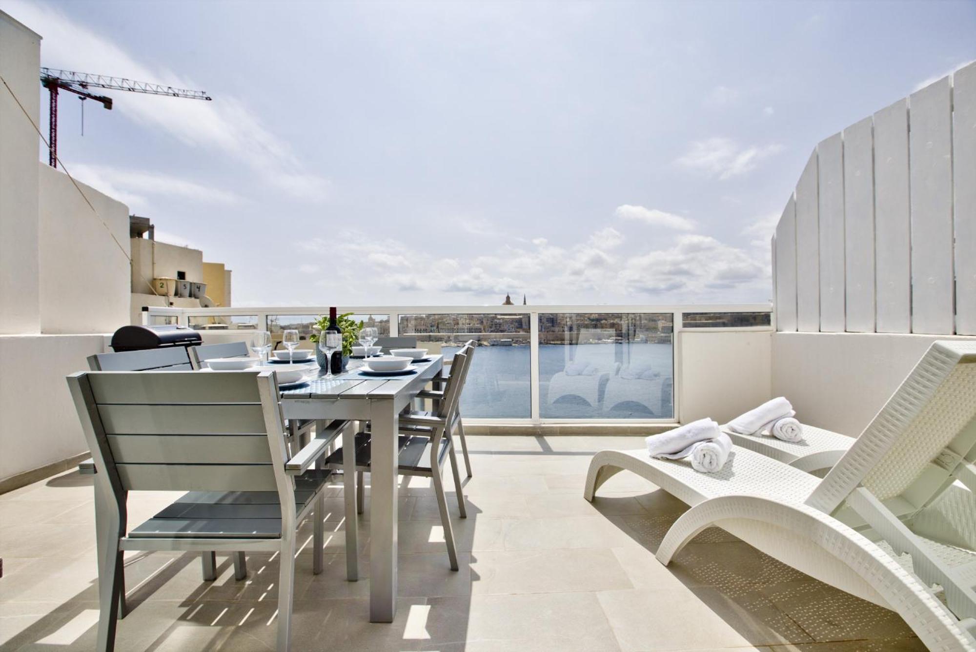 Bastions Seaview Apartments And Duplex Penthouse In Sliema By Shortletsmalta Екстер'єр фото