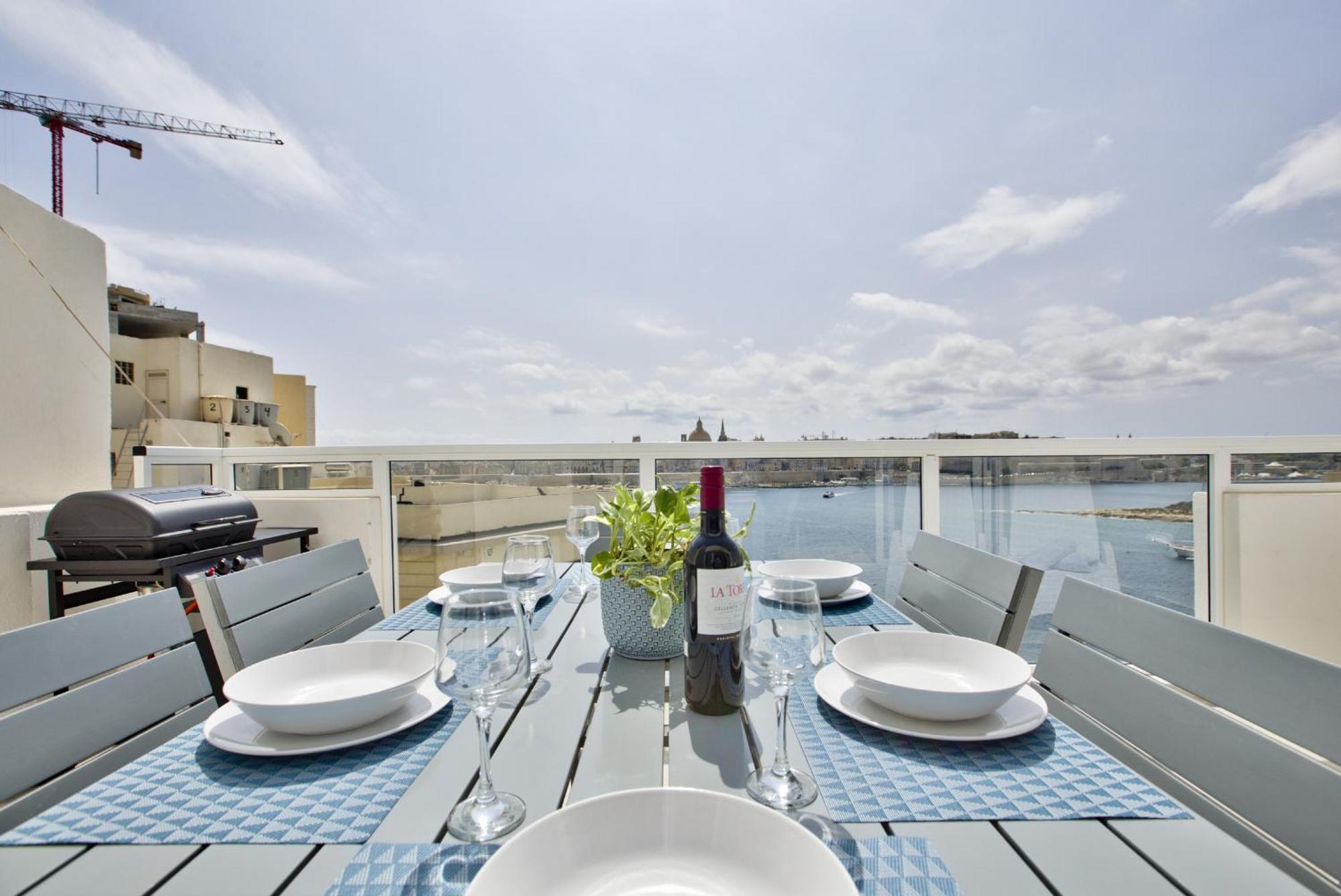 Bastions Seaview Apartments And Duplex Penthouse In Sliema By Shortletsmalta Екстер'єр фото