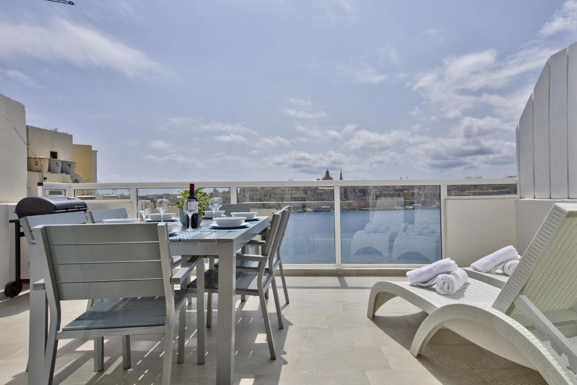 Bastions Seaview Apartments And Duplex Penthouse In Sliema By Shortletsmalta Екстер'єр фото