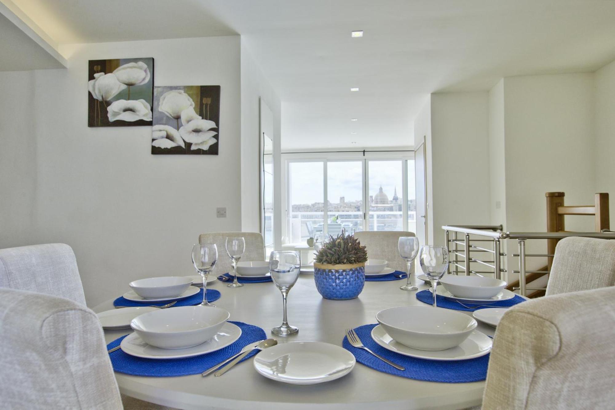 Bastions Seaview Apartments And Duplex Penthouse In Sliema By Shortletsmalta Екстер'єр фото