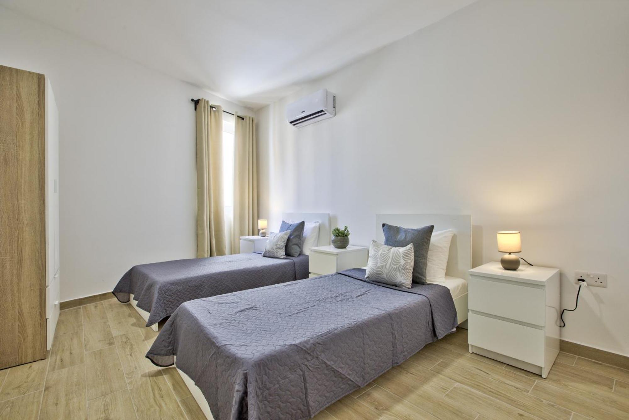 Bastions Seaview Apartments And Duplex Penthouse In Sliema By Shortletsmalta Екстер'єр фото